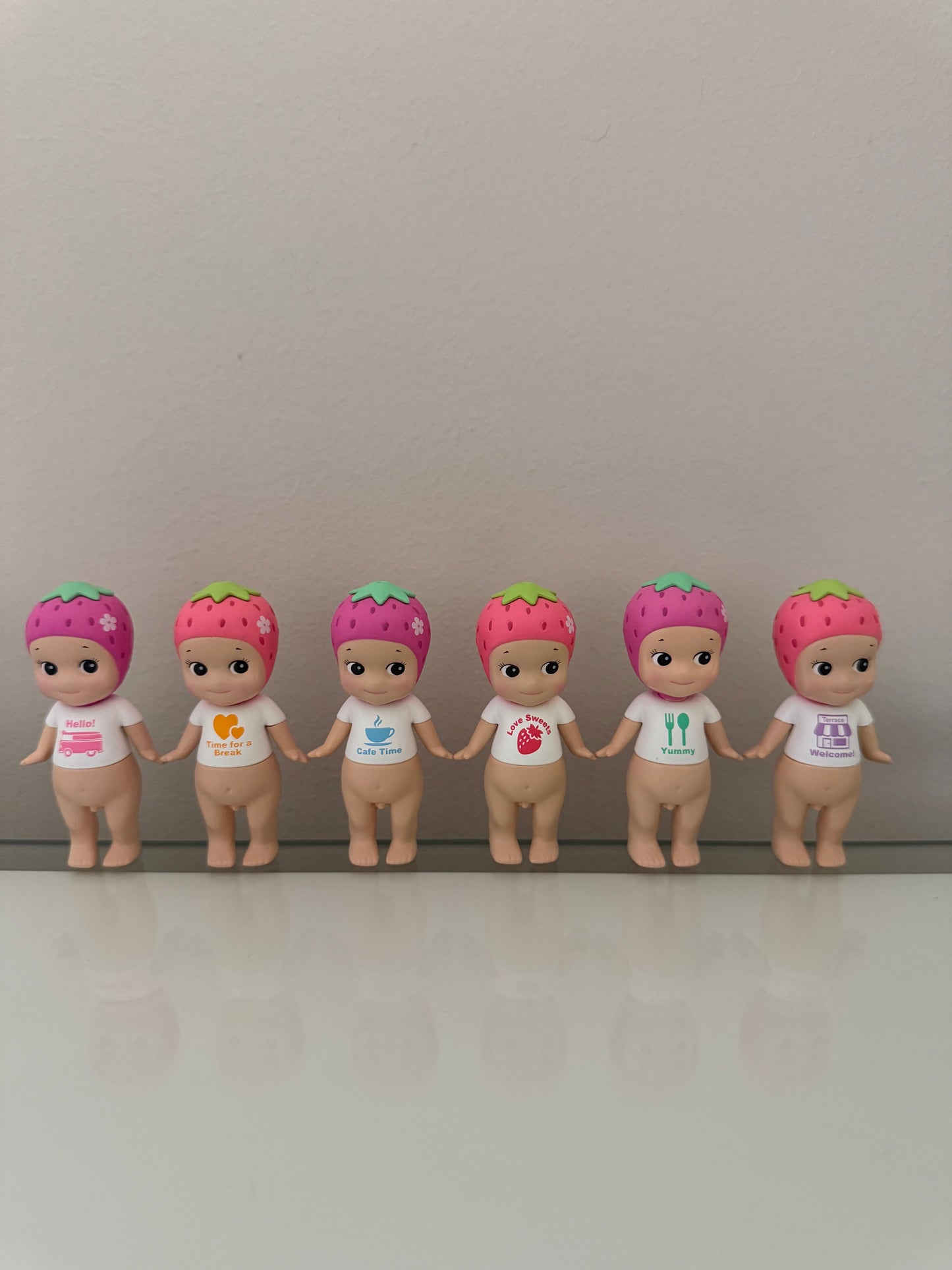Strawberry Seoul Sonny Angel Series